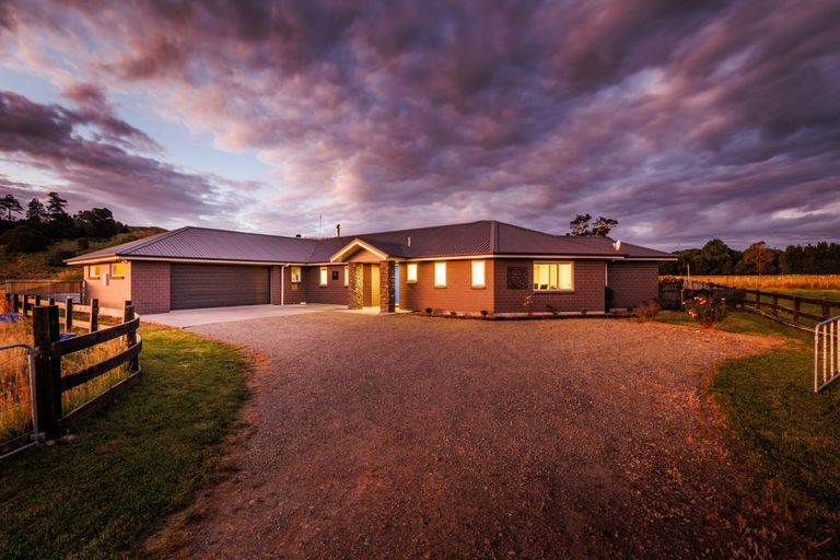 Photo of property in 97 Pohangina Road, Ashhurst, Palmerston North, 4470