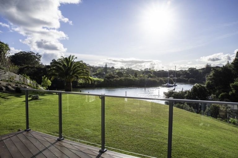 Photo of property in 24 James Kemp Place, Kerikeri, 0230