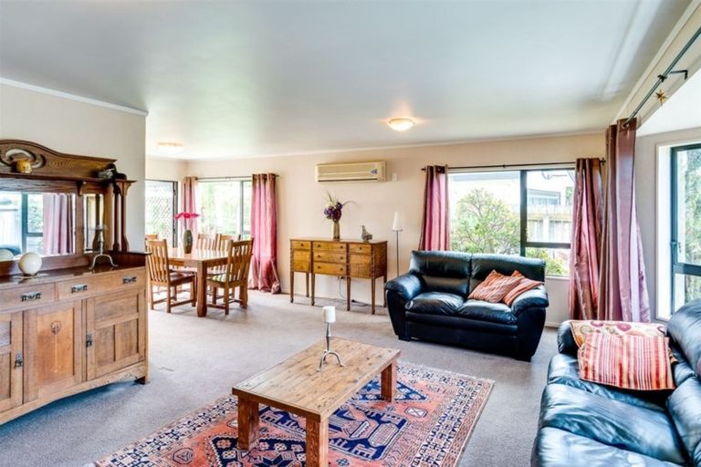 Photo of property in 45 Whiting Crescent, Greenmeadows, Napier, 4112