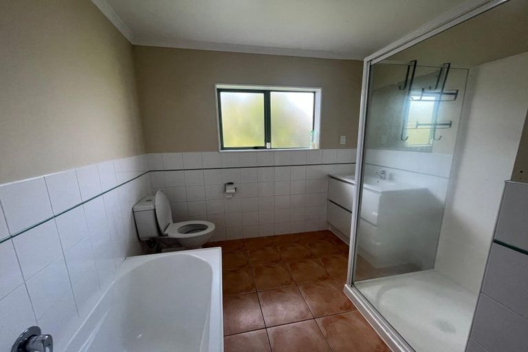 Photo of property in 2 Greenberry Drive, Ranui, Auckland, 0612