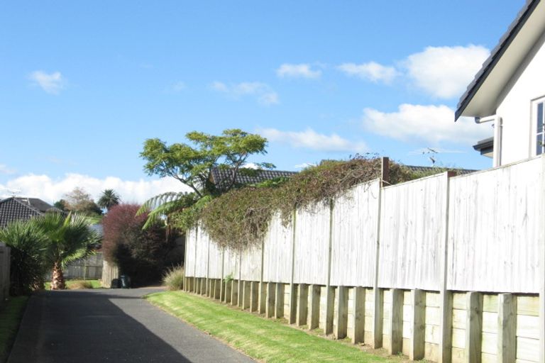 Photo of property in 18 Byblos Place, The Gardens, Auckland, 2105