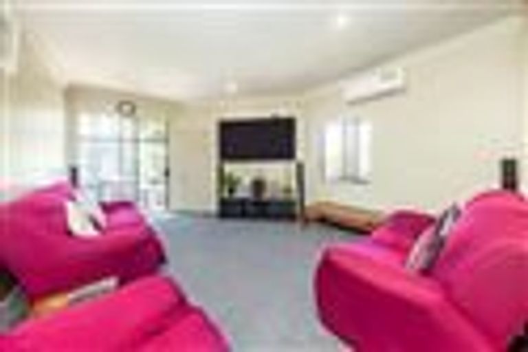 Photo of property in 29 Chieftain Rise, Goodwood Heights, Auckland, 2105