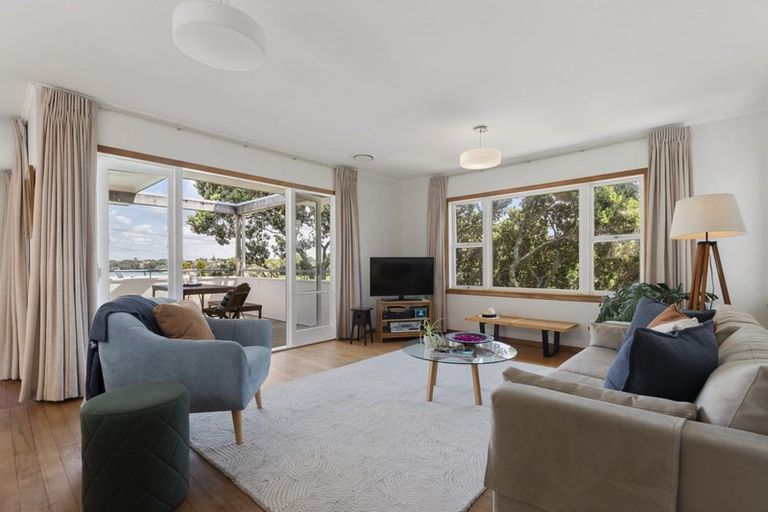 Photo of property in 35 Kawerau Avenue, Devonport, Auckland, 0624