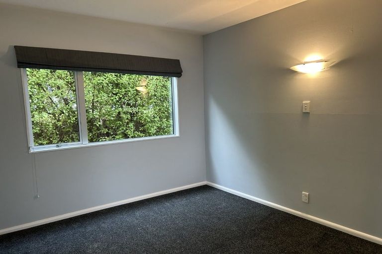 Photo of property in 2/73 Te Awakura Terrace, Mount Pleasant, Christchurch, 8081