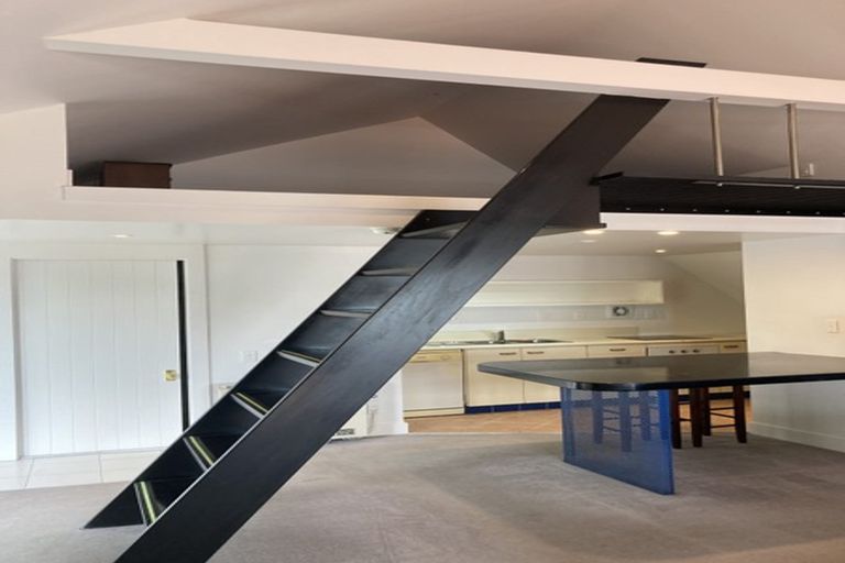 Photo of property in 133a Breaker Bay Road, Breaker Bay, Wellington, 6022