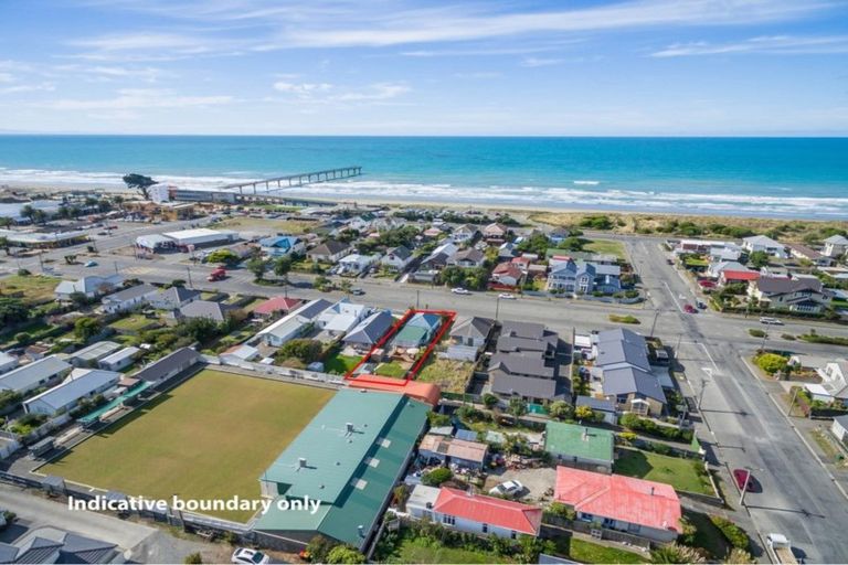 Photo of property in 38 Oram Avenue, New Brighton, Christchurch, 8061