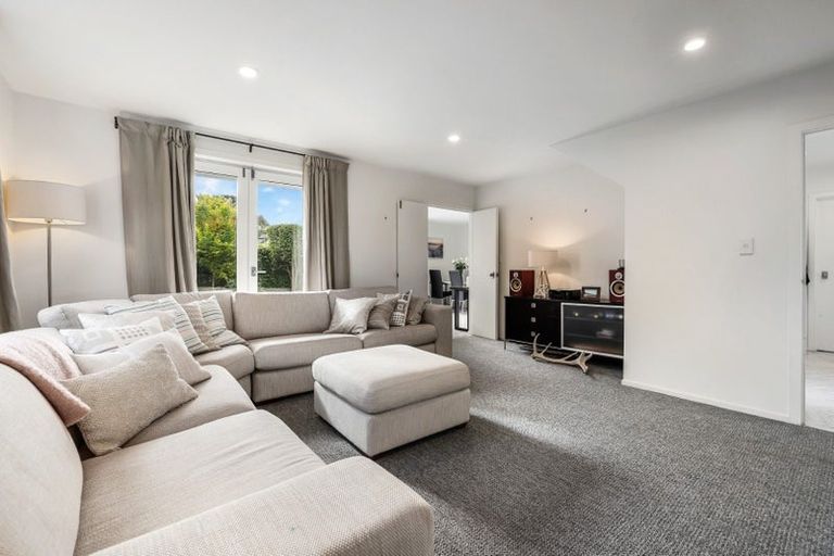 Photo of property in 1/34 Aikmans Road, Merivale, Christchurch, 8014
