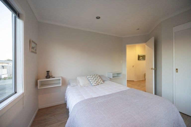 Photo of property in 22a Marine Parade South, Foxton Beach, Foxton, 4815