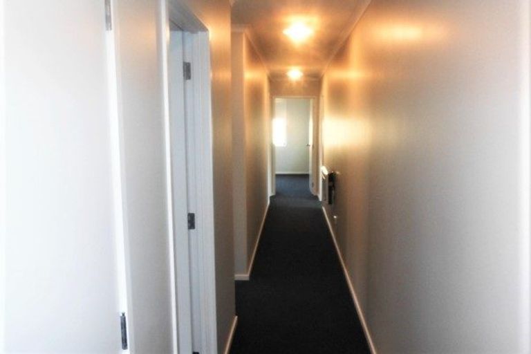 Photo of property in 291 Dixon Road, Fitzroy, Hamilton, 3206