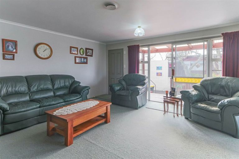 Photo of property in 10 Rewa Street, Inglewood, 4330