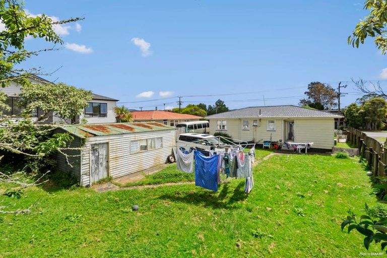 Photo of property in 105 Rathgar Road, Henderson, Auckland, 0610