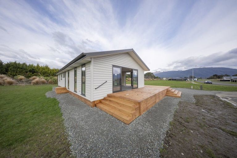 Photo of property in 21 Tukare Loop, Te Anau, 9600