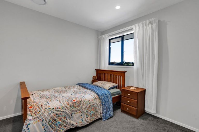 Photo of property in 51 Magnolia Drive, Westown, New Plymouth, 4310