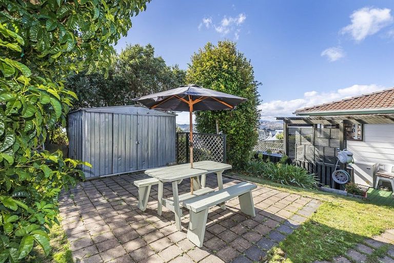 Photo of property in 5 Tikati View, Titahi Bay, Porirua, 5022