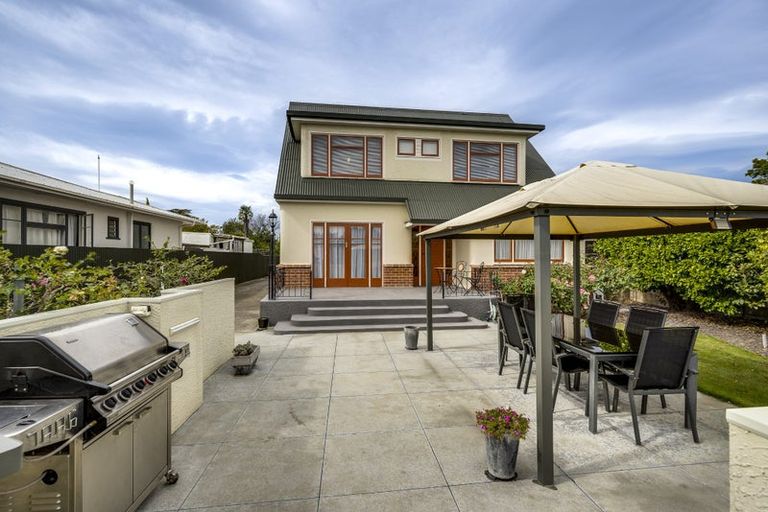 Photo of property in 1009 Caroline Road, Mayfair, Hastings, 4122