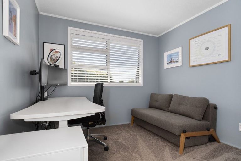 Photo of property in 60 Esmeralda Street, Welcome Bay, Tauranga, 3112