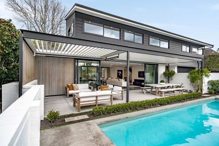 Photo of property in 106a Godden Crescent, Mission Bay, Auckland, 1071