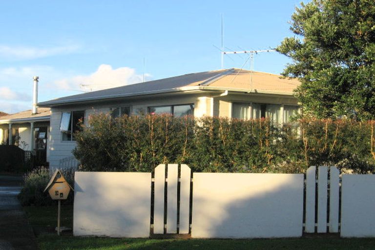 Photo of property in 3a Lillian Place, Orewa, 0931