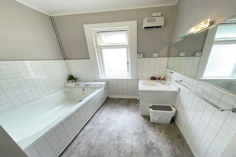 Photo of property in 27 Constitution Street, Dunedin Central, Dunedin, 9016