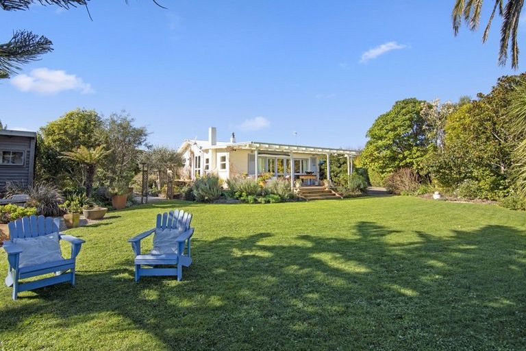 Photo of property in 32 Tahi Street, Mapua, 7005