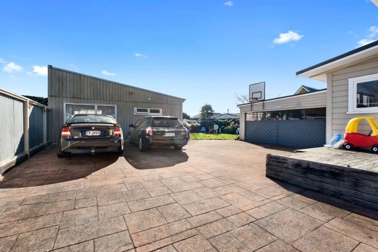 Photo of property in 204a Tukapa Street, Westown, New Plymouth, 4310