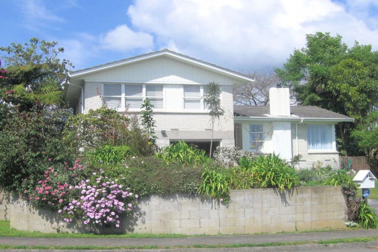 Photo of property in 6 Walnut Place, Owhata, Rotorua, 3010