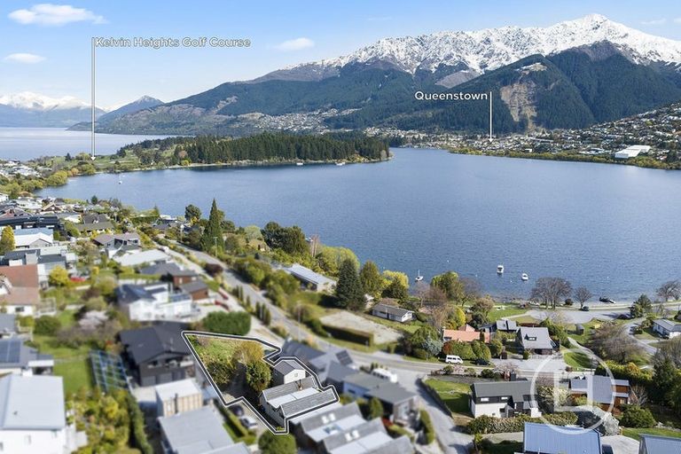 Photo of property in 556d Peninsula Road, Kelvin Heights, Queenstown, 9300