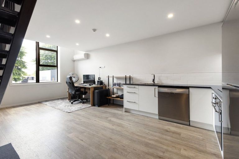 Photo of property in 104/1 Village Quarter Lane, Frankton, Hamilton, 3204