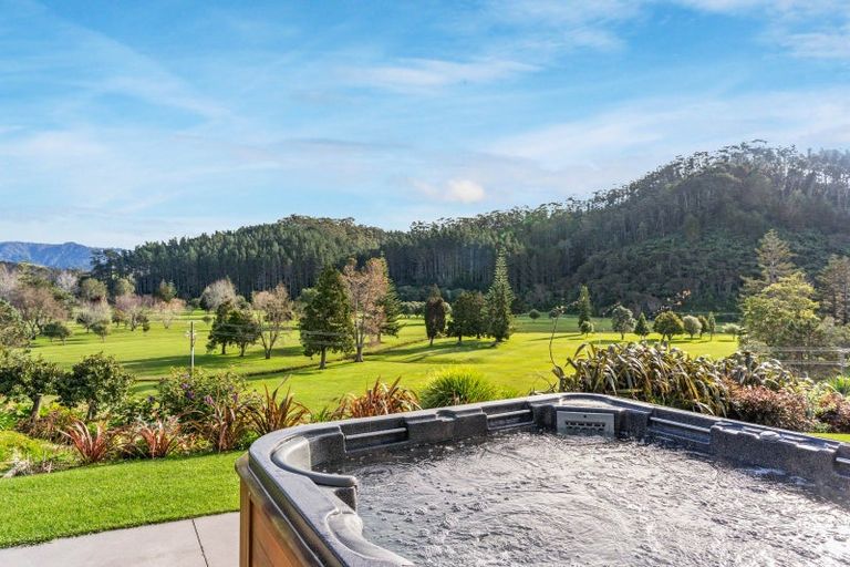 Photo of property in 19 Titoki Lane, Whangamata, 3691