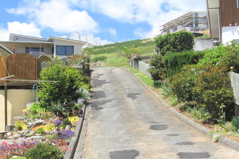 Photo of property in 28 Stratford Drive, Cable Bay, 0420