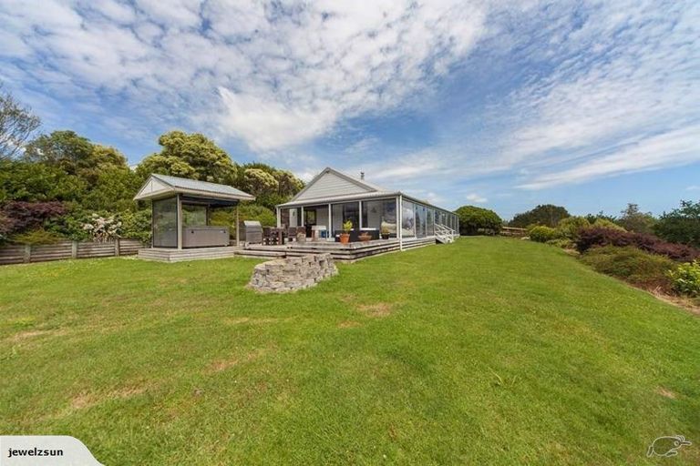 Photo of property in 25 Hull Road, Waitoki, Kaukapakapa, 0871