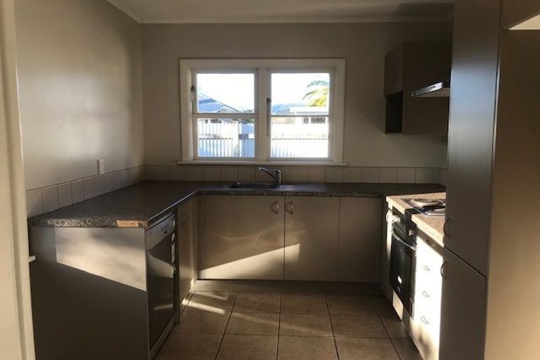 Photo of property in 42a Ebdentown Street, Ebdentown, Upper Hutt, 5018