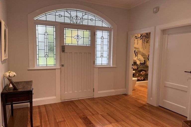 Photo of property in 64 Cashmere Avenue, Khandallah, Wellington, 6035