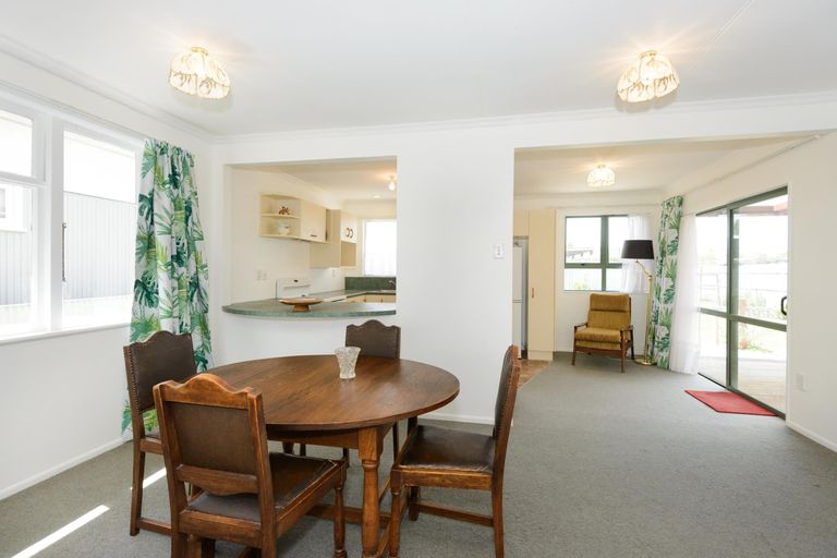 Photo of property in 79 Sutherland Crescent, Westbrook, Palmerston North, 4412