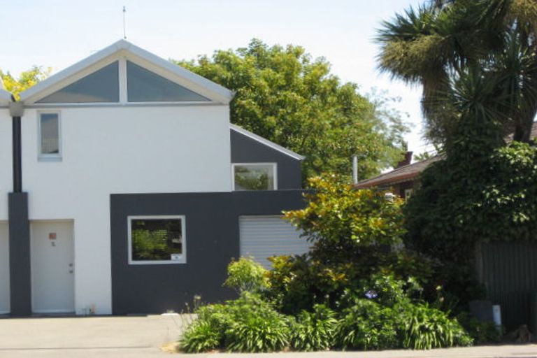 Photo of property in 7a Whitmore Street, Edgeware, Christchurch, 8013