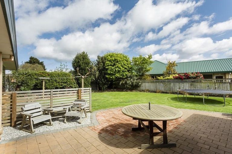 Photo of property in 28 Silverstream Drive, Mosgiel, 9024