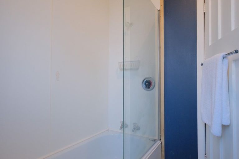 Photo of property in 14 Royal Crescent, Saint Kilda, Dunedin, 9012