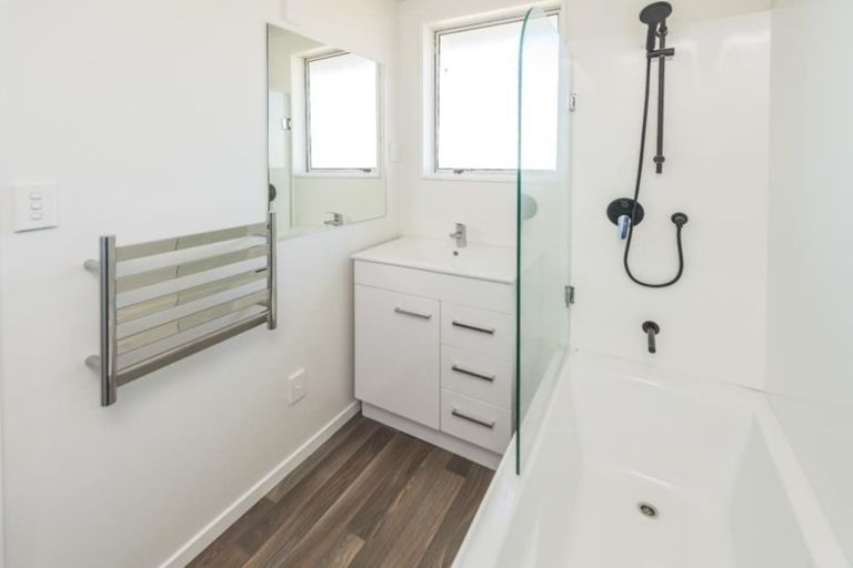 Photo of property in 40a Karyn Street, Castlecliff, Whanganui, 4501