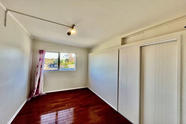 Photo of property in 42a Spur Road, Stillwater, Silverdale, 0993