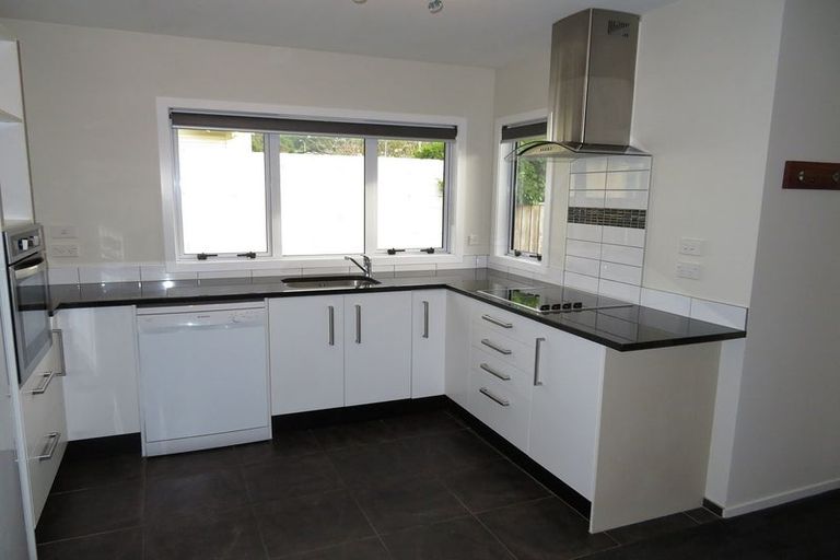 Photo of property in 6 Melville Street, Tawa, Wellington, 5028