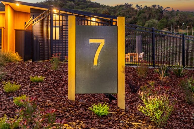 Photo of property in 7 Margaret Mahy Drive, Blue Mountains, Upper Hutt, 5371