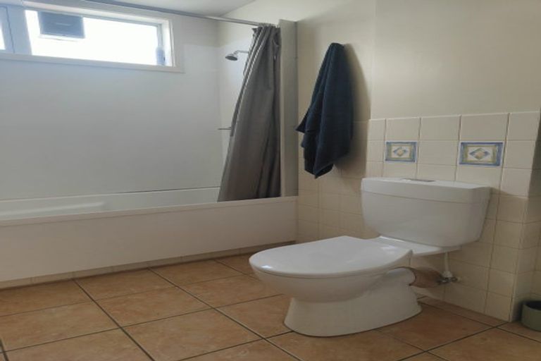 Photo of property in 74 Nairn Street, Mount Cook, Wellington, 6011