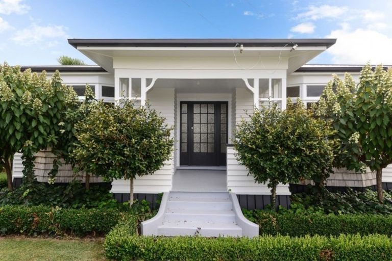 Photo of property in 19 Gillies Avenue, Claudelands, Hamilton, 3214