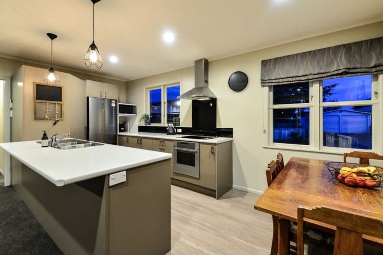 Photo of property in 43b Tuhikaramea Road, Dinsdale, Hamilton, 3204