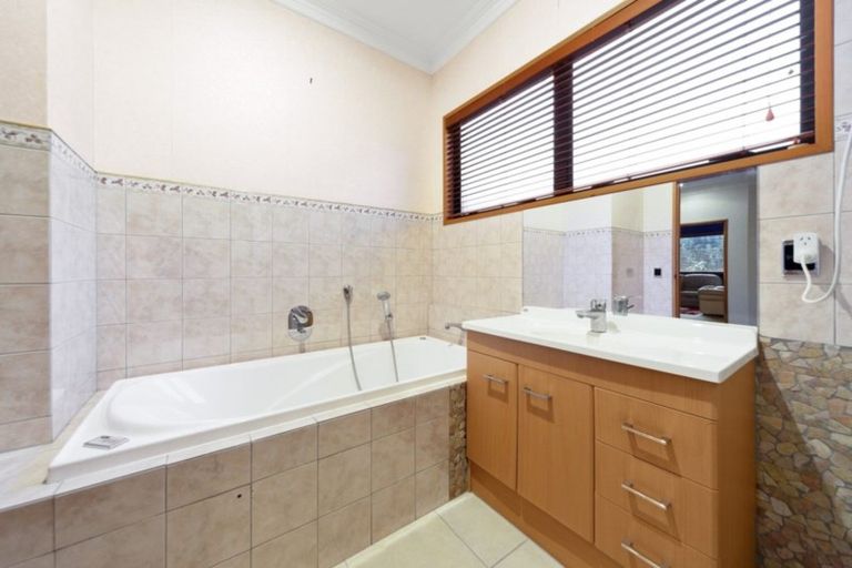 Photo of property in 1 Harrowfield Drive, Harrowfield, Hamilton, 3210