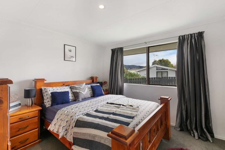 Photo of property in 18 Nettlingham Place, Te Puke, 3119