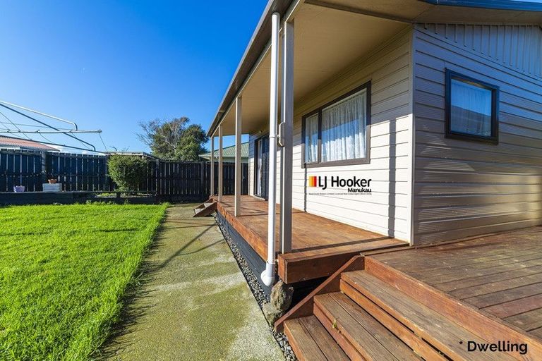 Photo of property in 18 Dungarvon Place, Clendon Park, Auckland, 2103