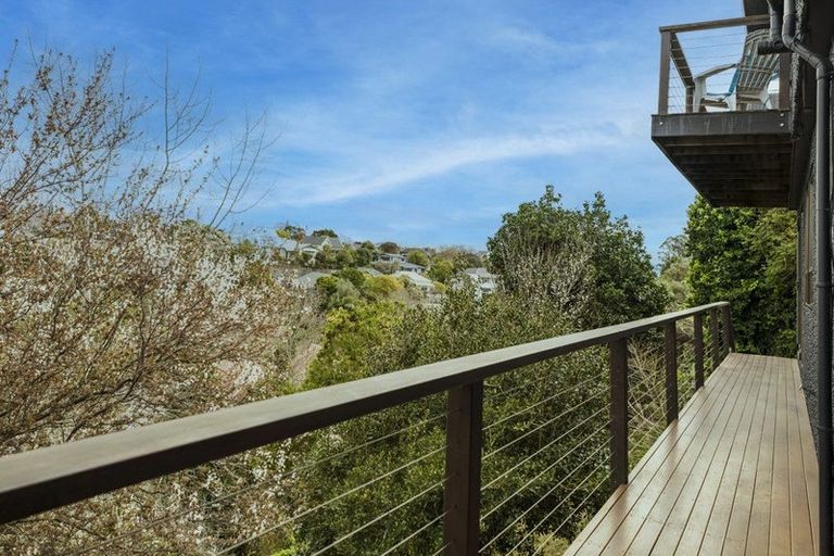 Photo of property in 3 Sealy Road, Bluff Hill, Napier, 4110