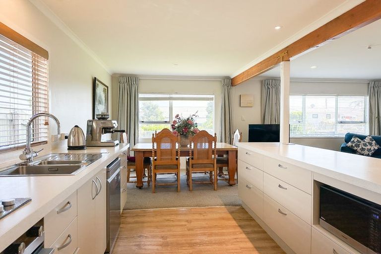 Photo of property in 26 Cornwall Place, Tata Beach, Takaka, 7183