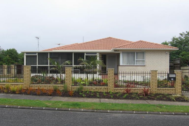 Photo of property in 26 Harford Place, Pakuranga Heights, Auckland, 2010